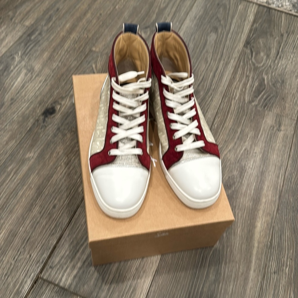 Christian Louboutin
Leather high trainers